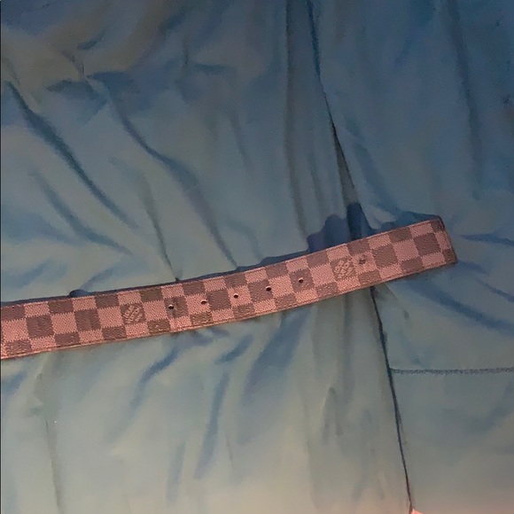 Louie Vuitton belt - Picture 2 of 3